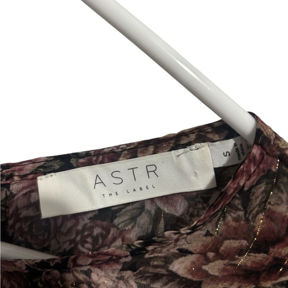 Revolve Astr the Label MIRELLA FLORAL MIDI DRESS Assymetrical ruffled slip - Picture 5 of 14